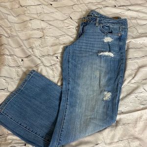 American Eagle Favorite Boyfriend Bootcut Distressed size 10 Short